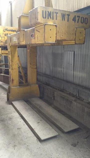 7.5 Ton Voest Alpine Pallet Lift with Stand